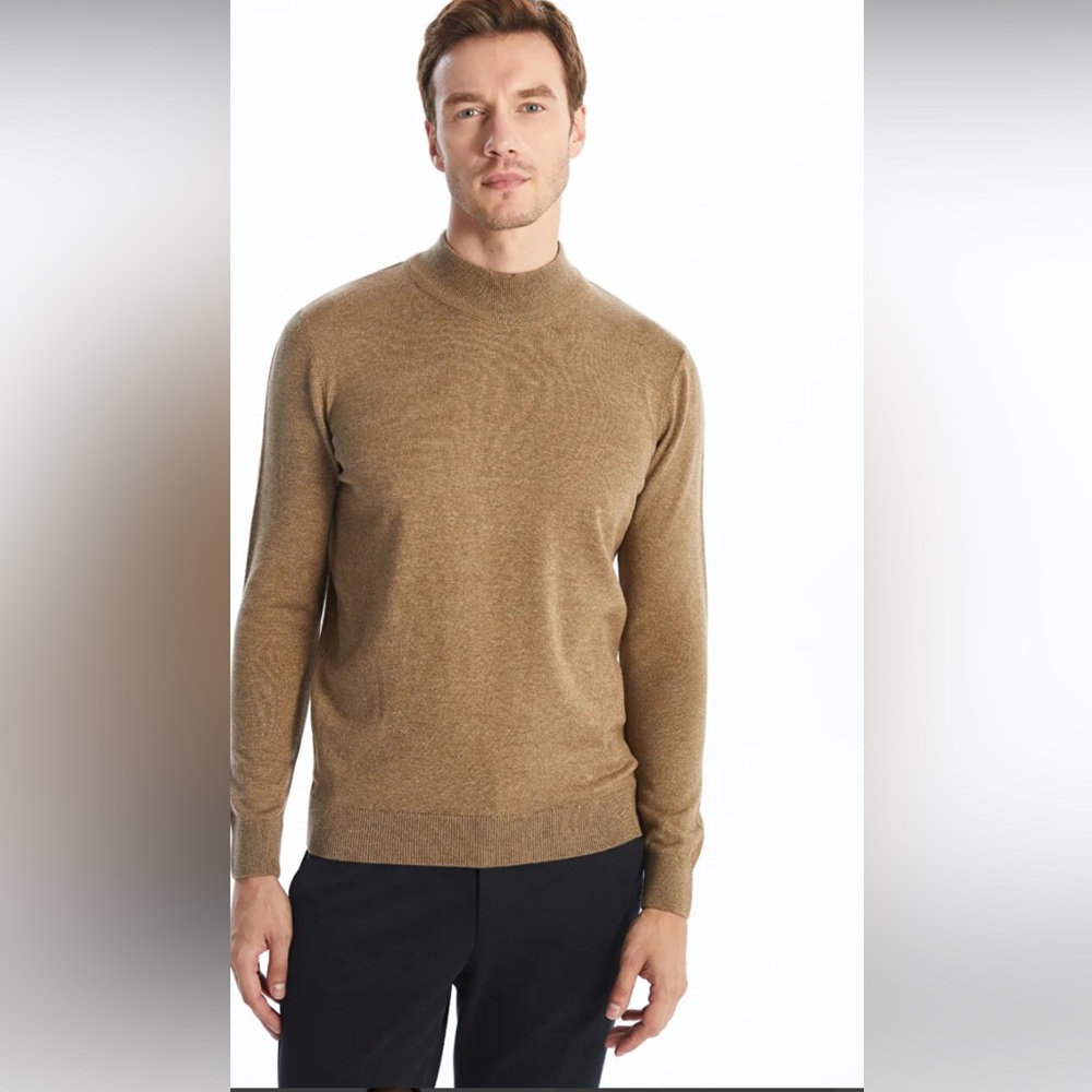 Valentino Vintage Merino Wool Crewneck Pullover Sweater in Tan size S/M